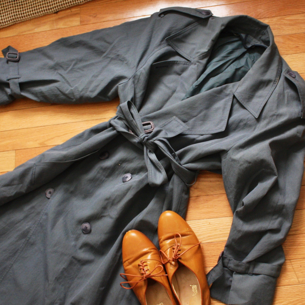 London Fog Trenchcoat w/ Insulating Layer